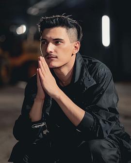 齐纳吾·英塔拉库辛