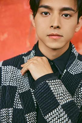 满岛真之介