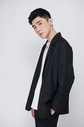 李钒恺