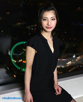 爱加亚由
