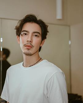苏提拉克·素维杰拉
