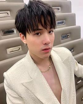 披纳若·苏潘平佑
