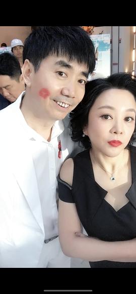 梁丽