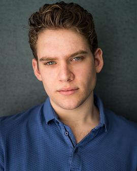 Maxim Ays
