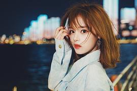 黄霄雲