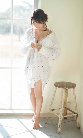 新田さちか