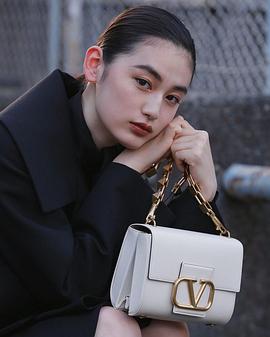 八木莉可子
