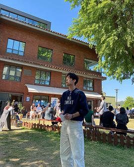 申容硕