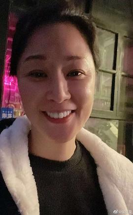 侯炳莹