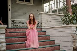 Lindsay Elston