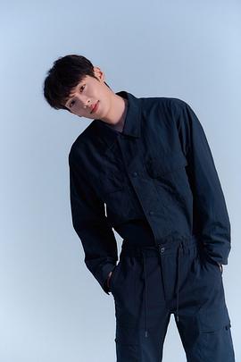 李基泽