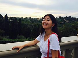 李薇