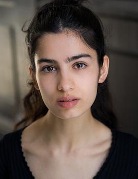 Hannah Khalique-Brown