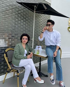 差瓦立·捷努南