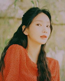 李孝娜