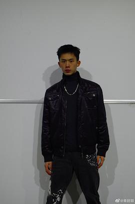幸封燚