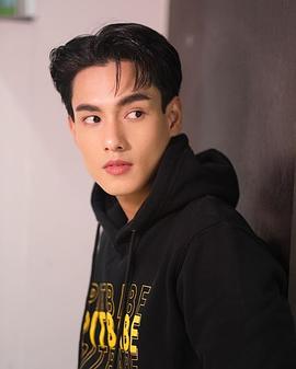 阿斯雷·瓦塔纳雅库