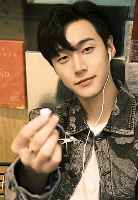 李卓扬