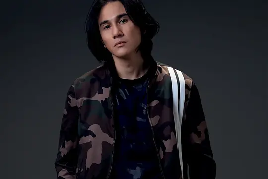 Vino G. Bastian