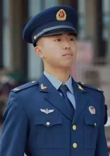 李昊