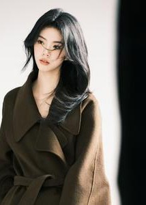 刘彦君 