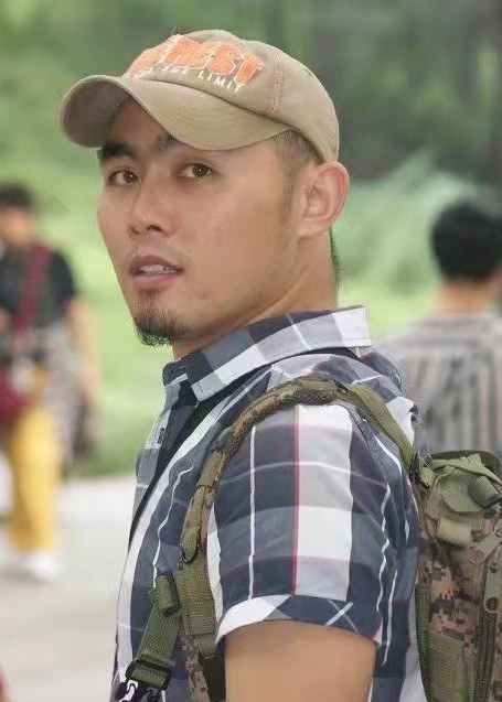 施孝龙