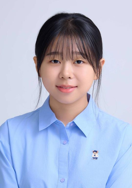李娜言