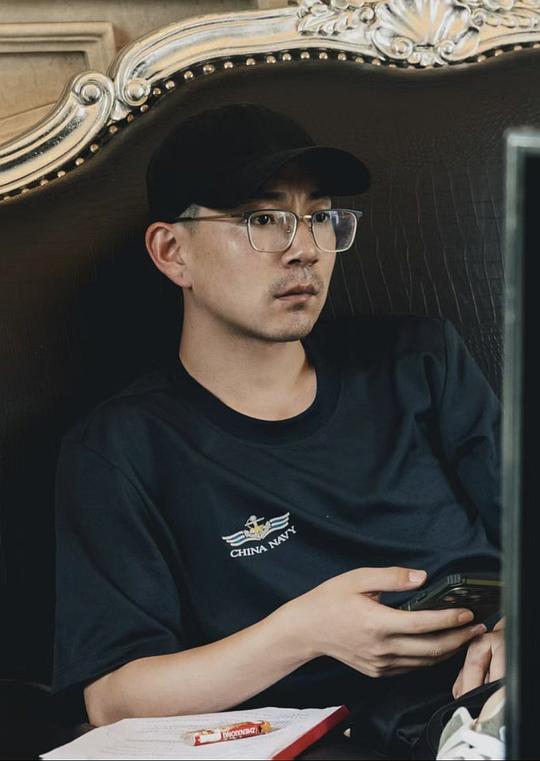 张镱潇