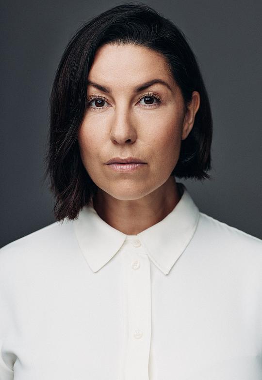 Nadia Nouamani