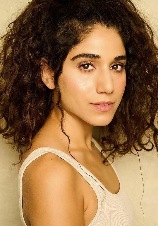 Noor Razooky