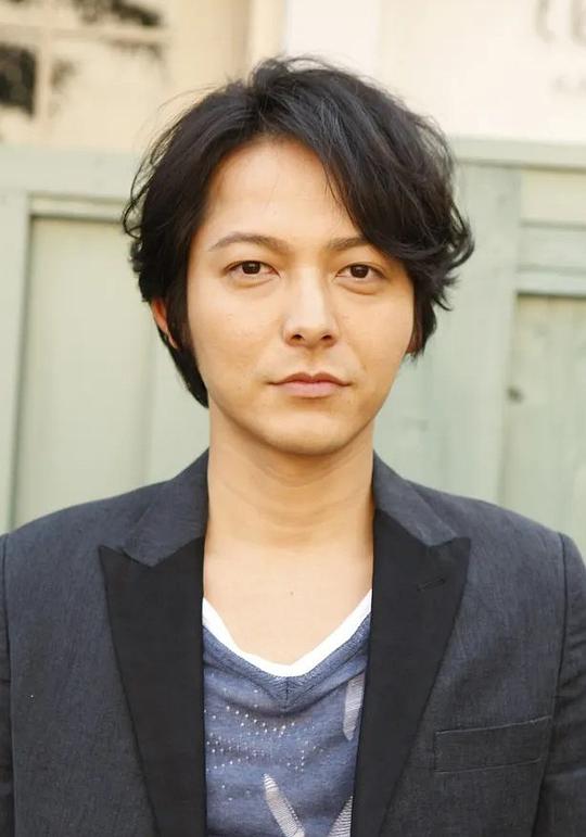 柏原收史