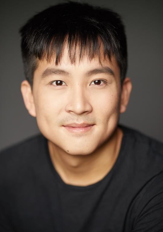 李明豪