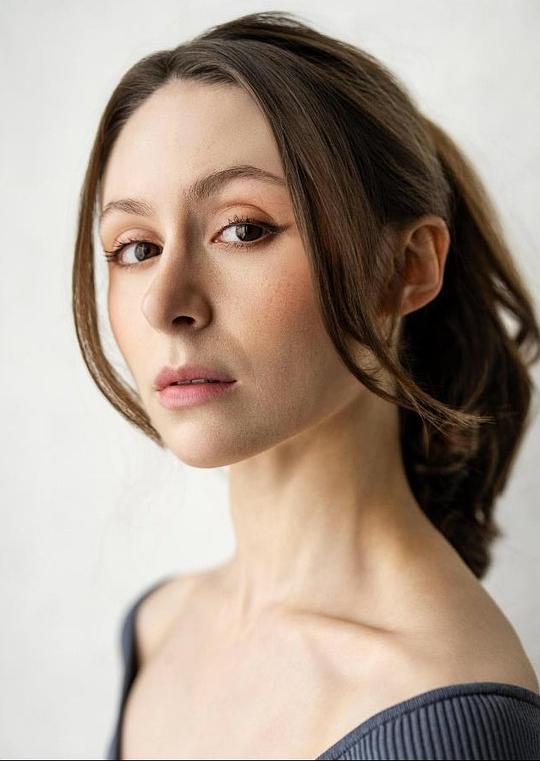 Courtney Mirelle