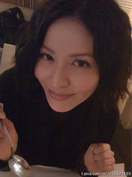 滕丽名