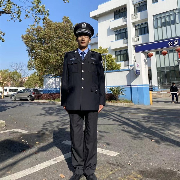张凌翔