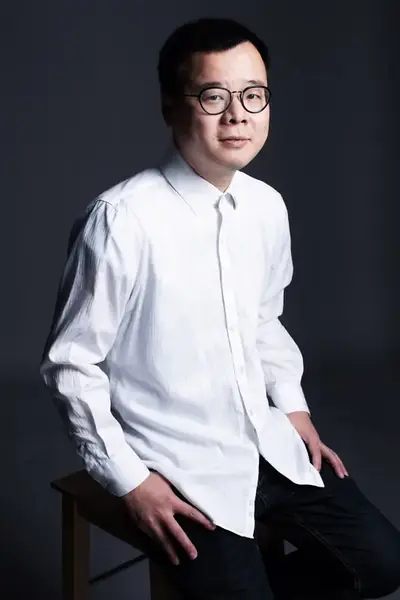 李亮文