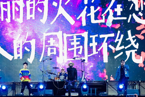 南征北战NZBZ