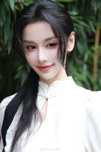 张祎格