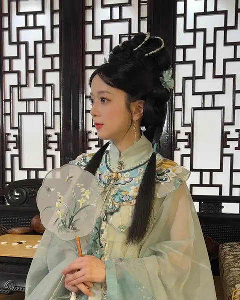 工藤晴香