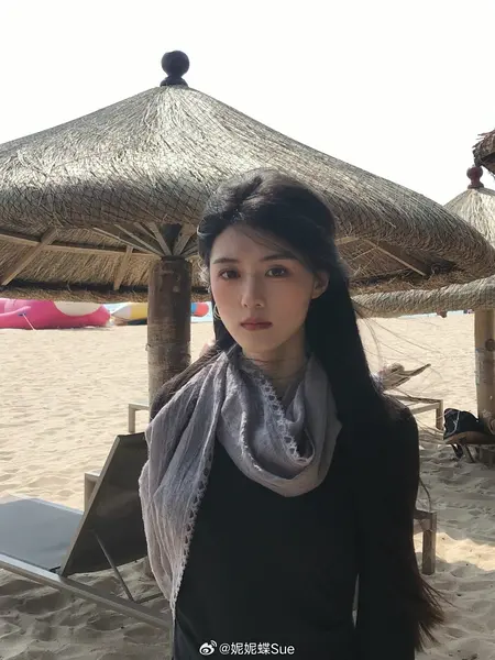 包洁仪