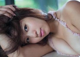 西崎莉麻
