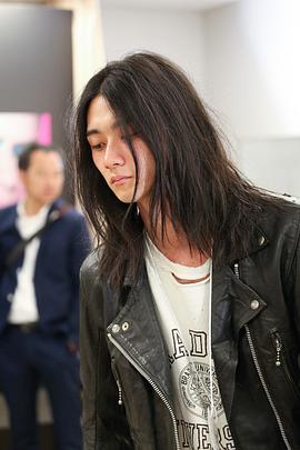 柳俊太郎