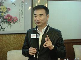 岳跃利