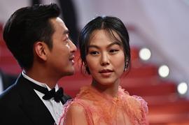 河正宇