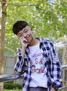 李彬