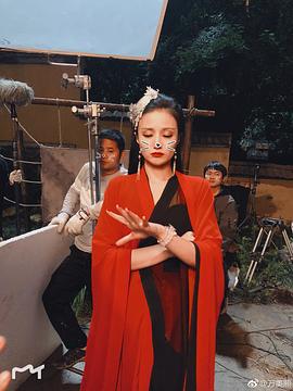 万美汐