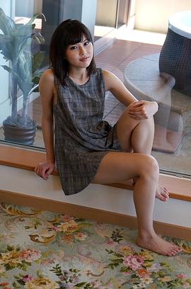 彩城优里菜