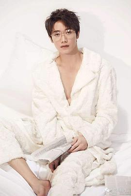 李嘉铭