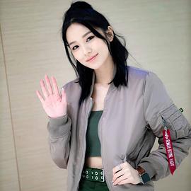 李静仪