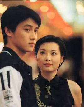 袁立